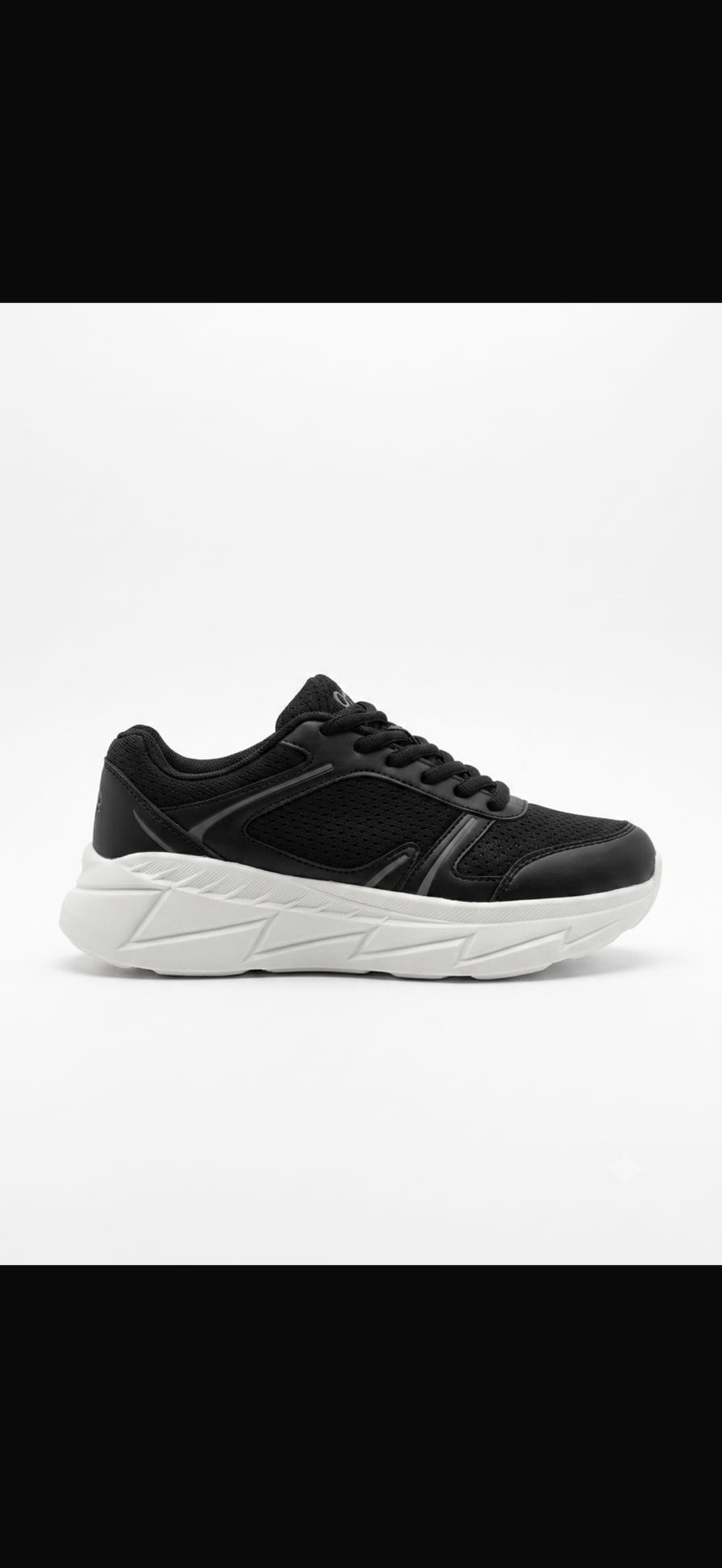 Orion sneaker black with white sole side view